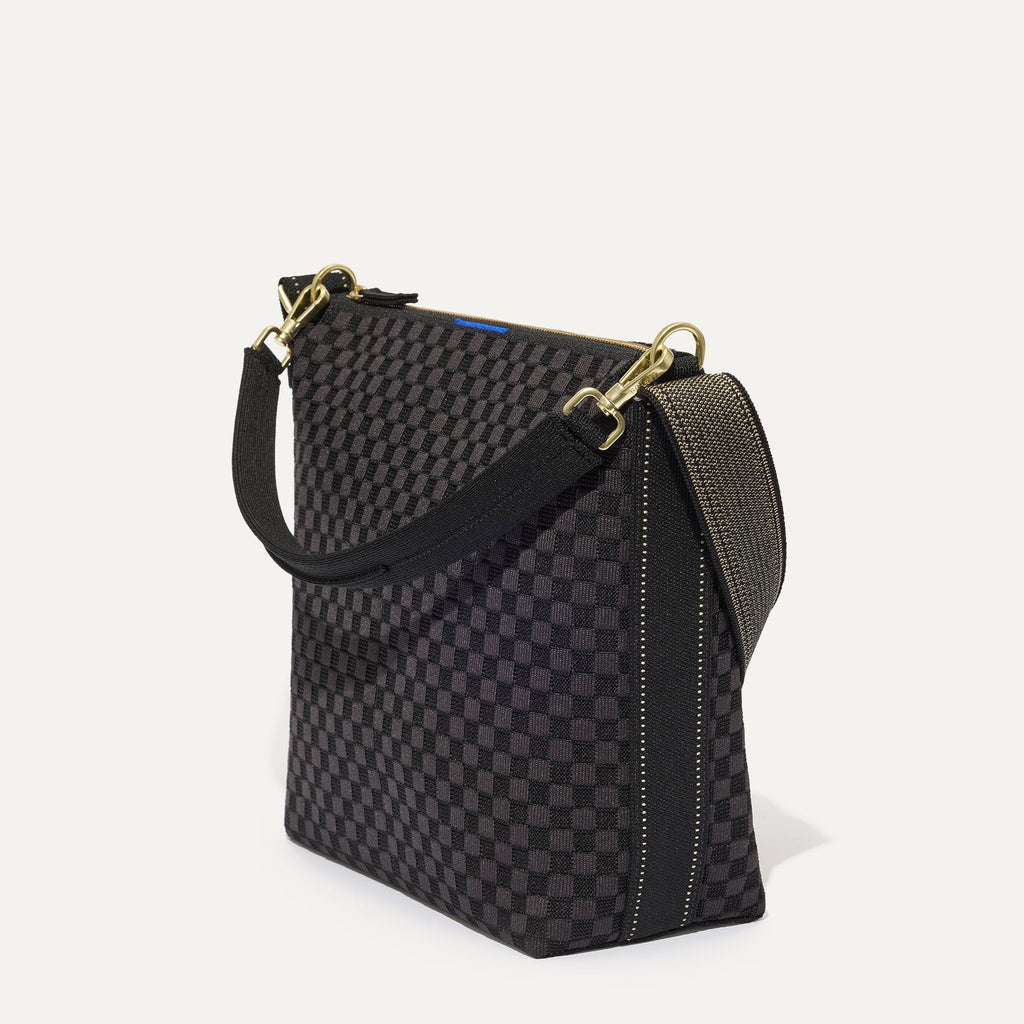 The Mini Zip Bucket - Black Sand