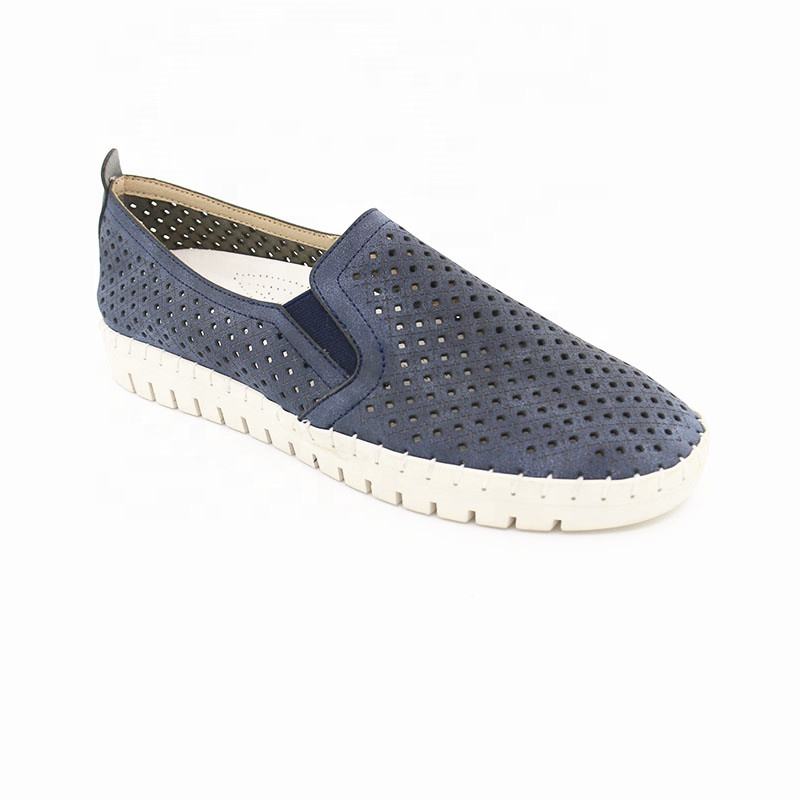 Women's casual shoes